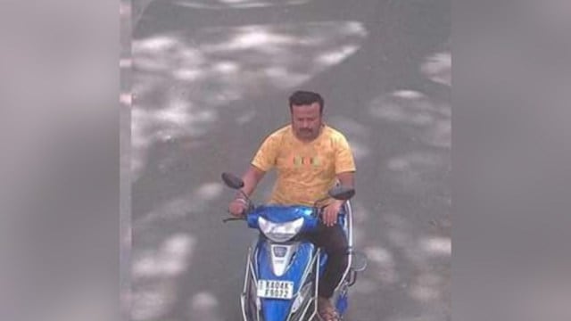 The vehicle owner is Ganganagar resident Mala Dinesh, wife of Dinesh, who works at a graveyard, according to officials.