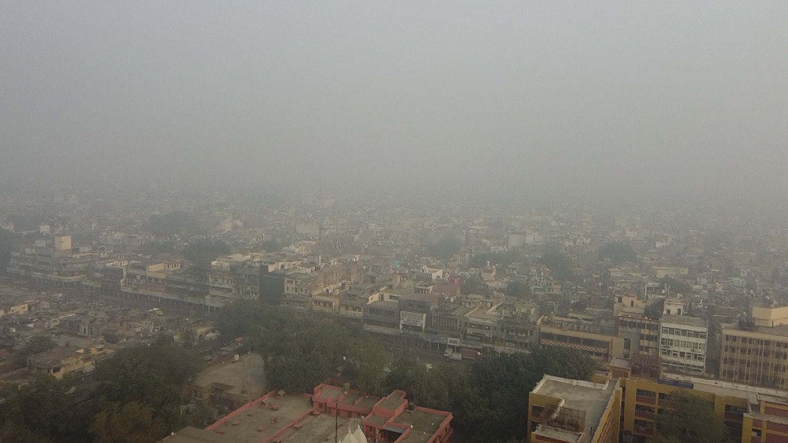 Air Quality In Delhi Improves From ‘severe’ To ‘very Poor’ Category ...