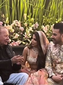 Arbaaz Khan-Shura Khan nikah: Salim Khan chats with newlywed, Arhaan plays guitar