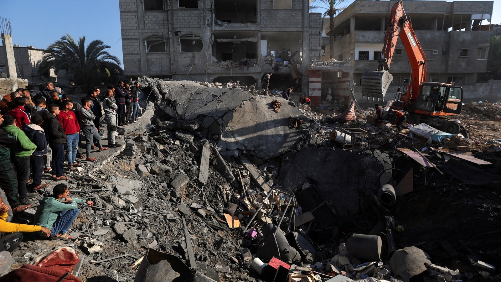 Egypt Seeks To Broker Gaza Ceasefire As Hamas, Israel Assert Demands ...