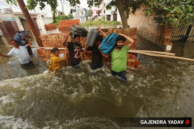 ghaziabad, flood, monsoon, delhi, hindon, indian express
