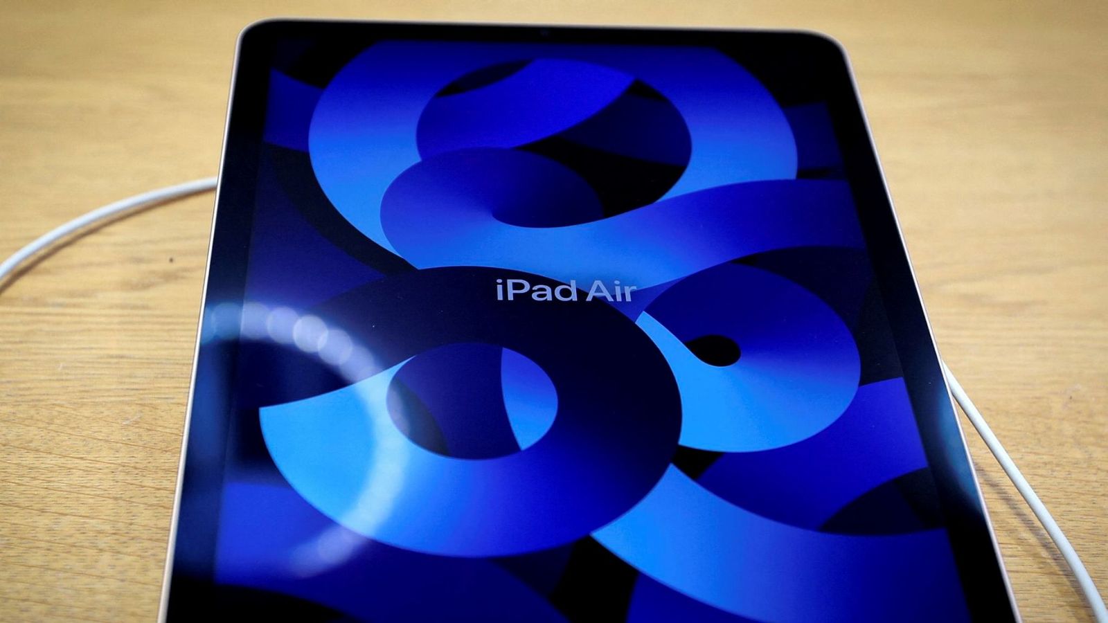 Tech news today: Alphabet soars with Gemini, EU AI regulation talks resume, Apple moves iPad infra to Vietnam | Technology News