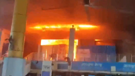 Mumbai Lokmanya Tilak Terminus Fire