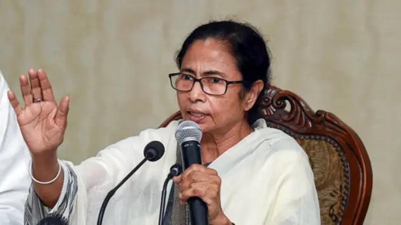 mamata Banerjee
