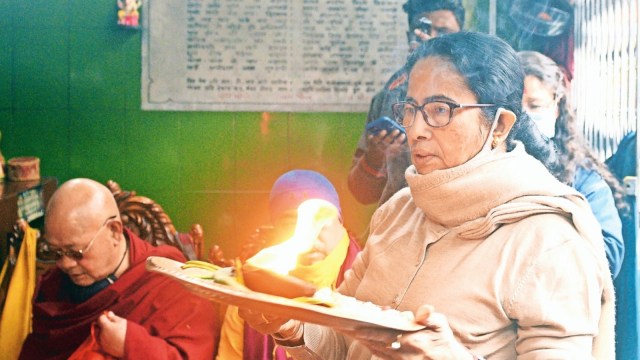 Mamata Banerjee, Bengal Chief Minister Mamata Banerjee, Mamata starts 7-day north Bengal tour, Kolkata news, WEst Bengal news, India news, Indian express, Indian express India news, Indian express India