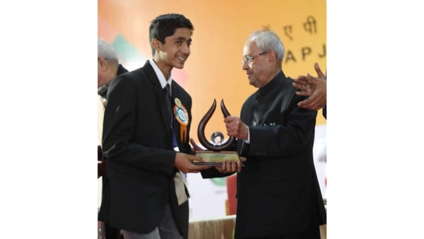 While receiving the IGNITE Award 2017 from President Pranab Mukherjee. The idea of inventing the note sterilising machine came to the twin brothers' mind when a cycle-repairing man exchanged some dirty notes with them and they thought how about thinking of some ways that can sterilise the currency notes in the ATM only