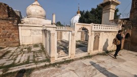 Vandals target Zafar Mahal, Archaeological Survey of India, anti-social elements, Bahadur Shah Zafar, covid screen, indian express news