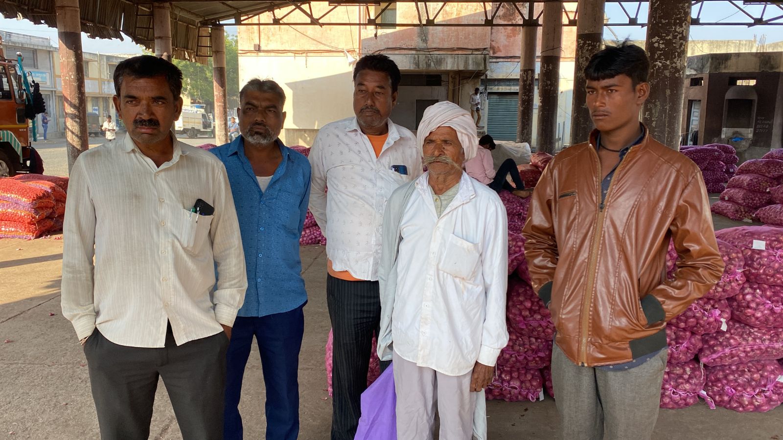 Traders in Gujarat’s wholesale markets suspend auction to protest ban