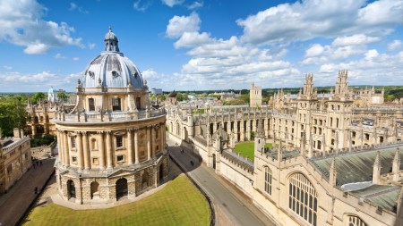 The first few days at Oxford were challenging — not only I was in a completely new country, but I also had to figure out things I had never done before.