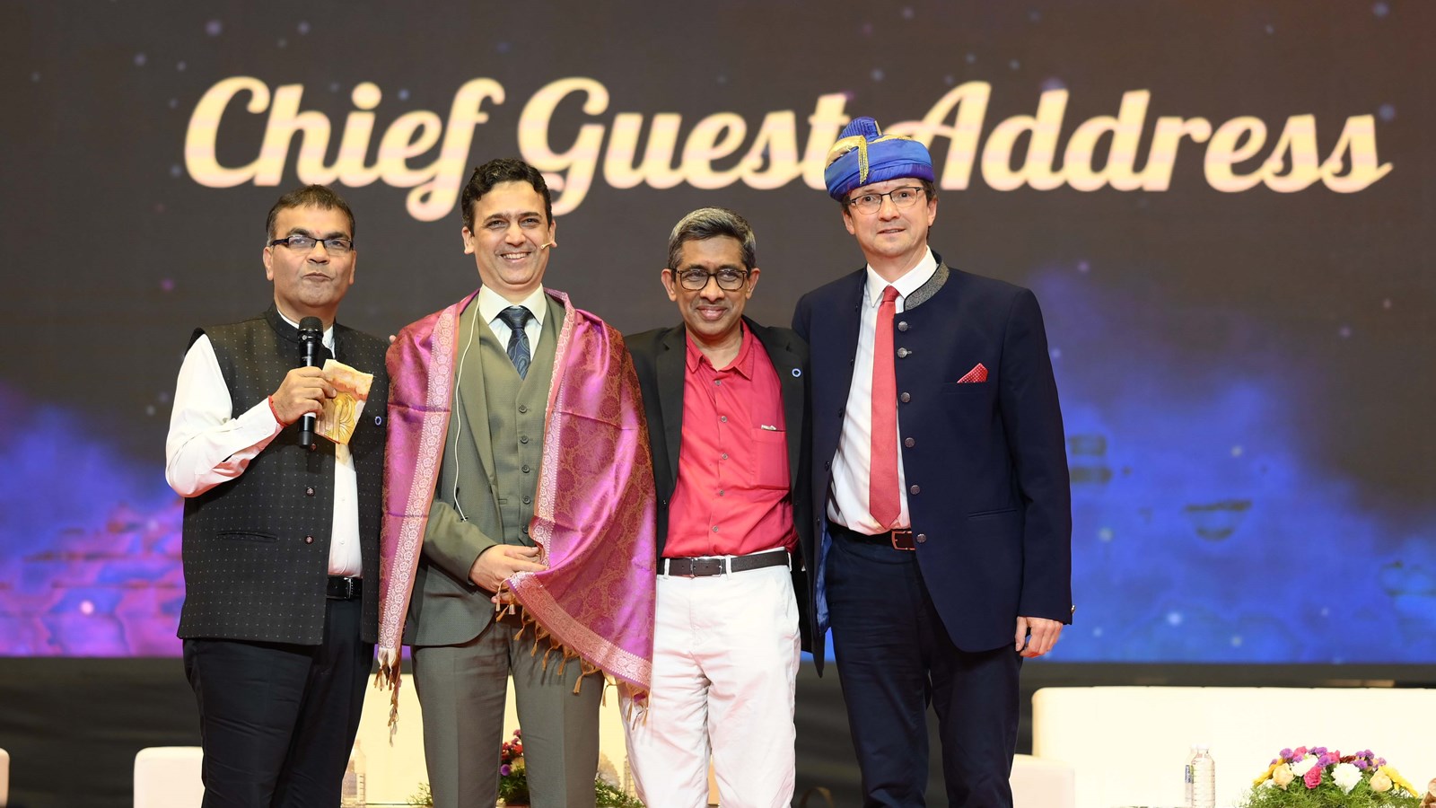 Pune doctor lauded for work on diabetes remission Pune News The