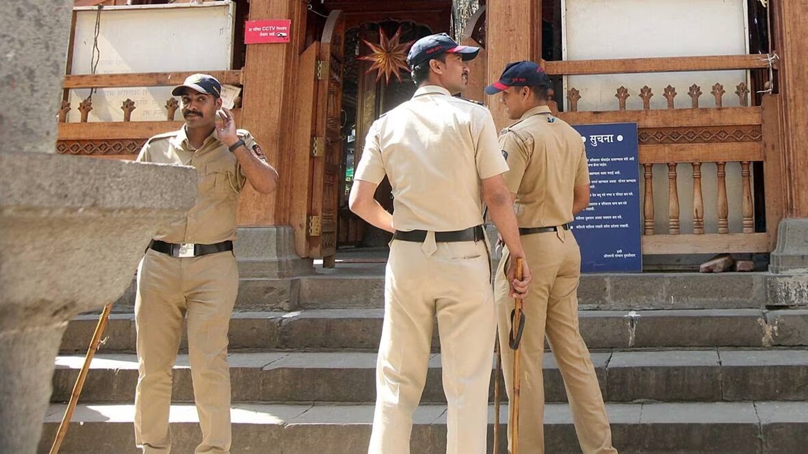 Mumbai: Kingpins of job scam arrested, 482 victims’ passports recovered | Mumbai News