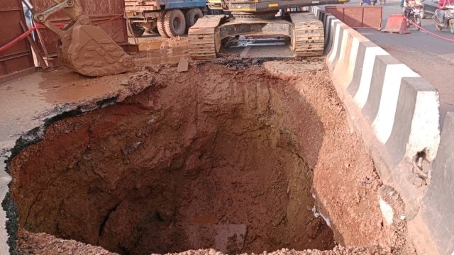 sohna highway sinkhole repair