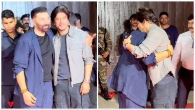 Sunny Deol and Shah Rukh Khan at Gadar 2's success bash.