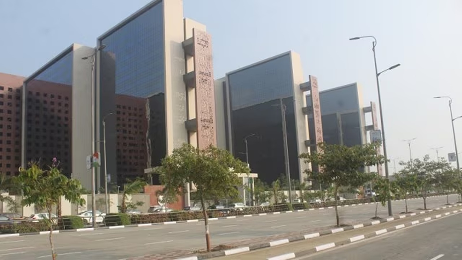 surat diamond bourse