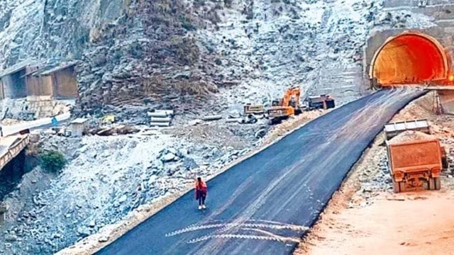 jammu sringar highway tunnel