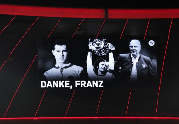 Franz Beckenbauer tribute by Bayern