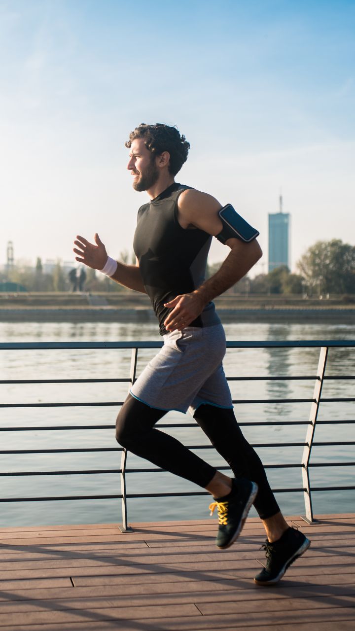 Here is how to strengthen your legs to climb stairs effortlessly