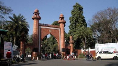 Supreme Court, Aligarh Muslim University (AMU), AMU's minority character, Indian express news, current affairs