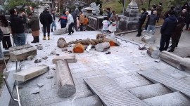 An earthquake at a shrine in Kanazawa, Ishikawa
