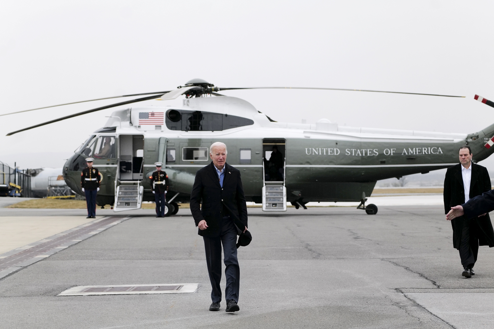 President Joe Biden arrives on Marine One to board Air Force One at Hagerstown Regional Airport in Maryland en route to Philadelphia, Jan. 15, 2024. Nikki Haley, at age 51, would have an easier time making a generational case against President Joe Biden, 81, than Donald Trump, who is 77. (Cheriss May/The New York Times)