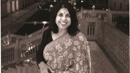Author Chitra Banerjee Divakurani