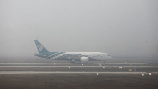 Delhi Airport, Delhi IGI Airport, Delhi airport runways, Delhi IGIA second runway closed, disruptions raw material supply, delhi airport runway Renovation project, DIAL officials on runway closure, delhi airport runway project timeline, indian express news
