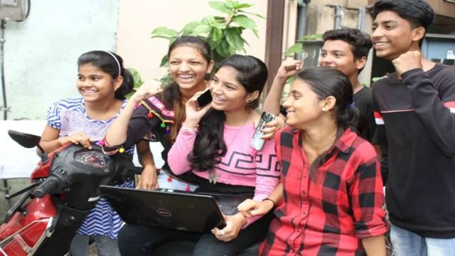 JEE Main 2024 Admit Card: Registered candidates can download the JEE Main admit cards 2024 by using their registration number and date of birth.