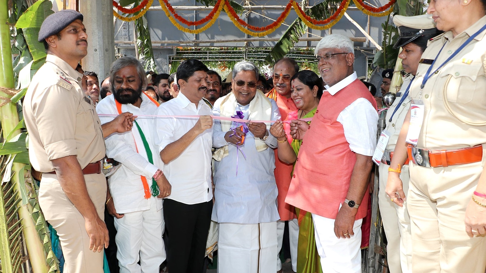 Siddaramaiah inaugurates Ram Sita Lakshman temple, says Congress ...