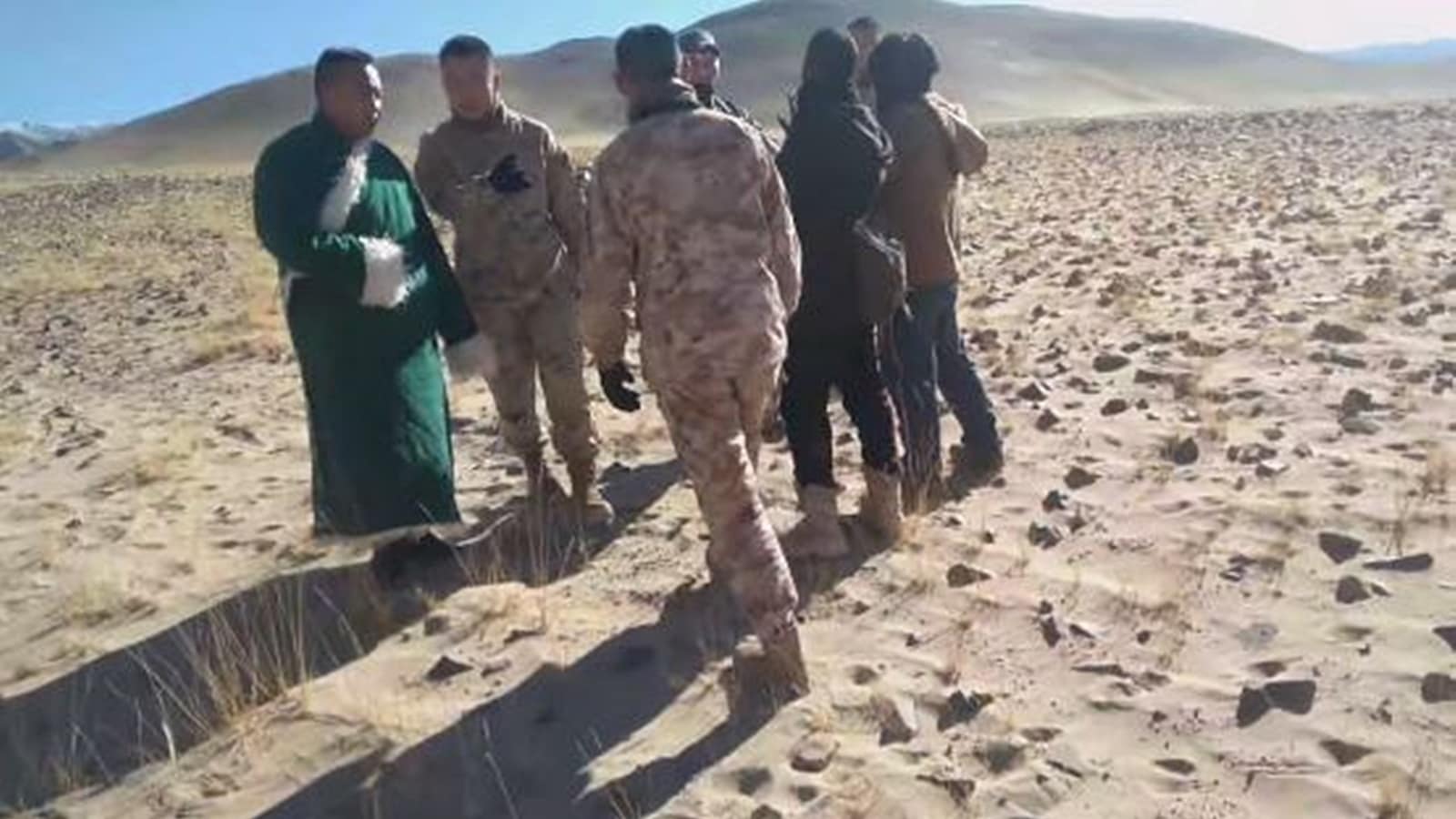 Chinese soldiers ask Ladakh shepherds not to graze cattle near LAC,  councillor says nomads stood firm | India News - The Indian Express