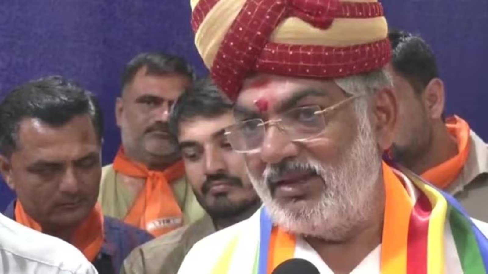 Mulu Beram, Beram releases six captive-bred wolves, Ambardi Safari Park, wolves in Ambardi Safari Park, wolves population, wolves population in India, GIZ, indian express news