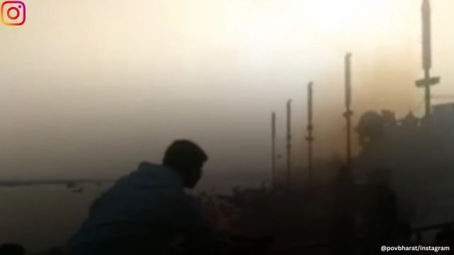 Man's heart touching funeral for father in Manikarnika Ghat.