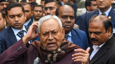 Nitish Kumar resigns