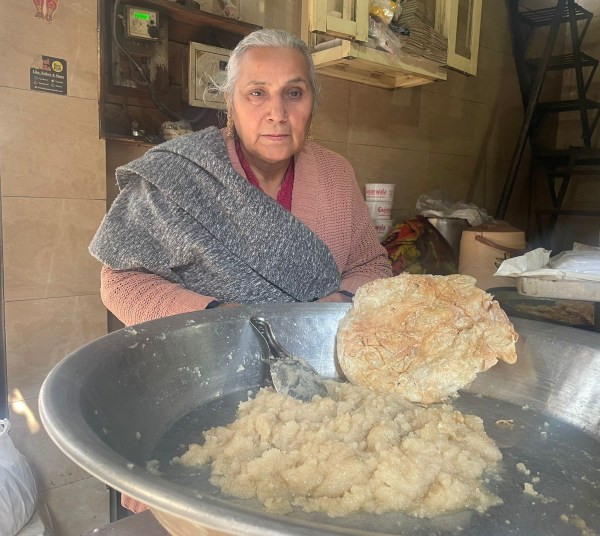 gujranwala sweets