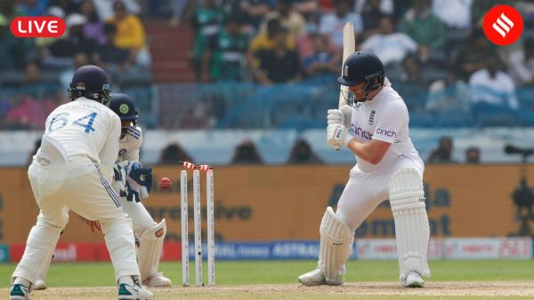 IND vs ENG लाइव स्कोर: राजीव गांधी इंटरनेशनल स्टेडियम, हैदराबाद से पहले टेस्ट के तीसरे दिन भारत बनाम इंग्लैंड के सभी लाइव अपडेट देखें