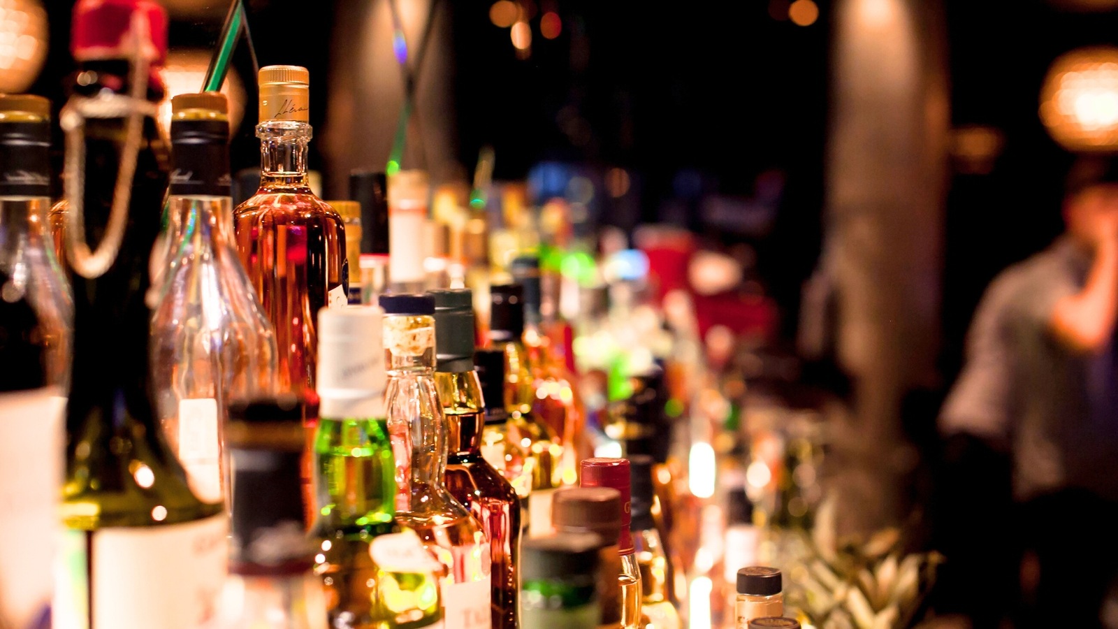 Delhiites consume record 24 lakh bottles of liquor on New Year’s Eve