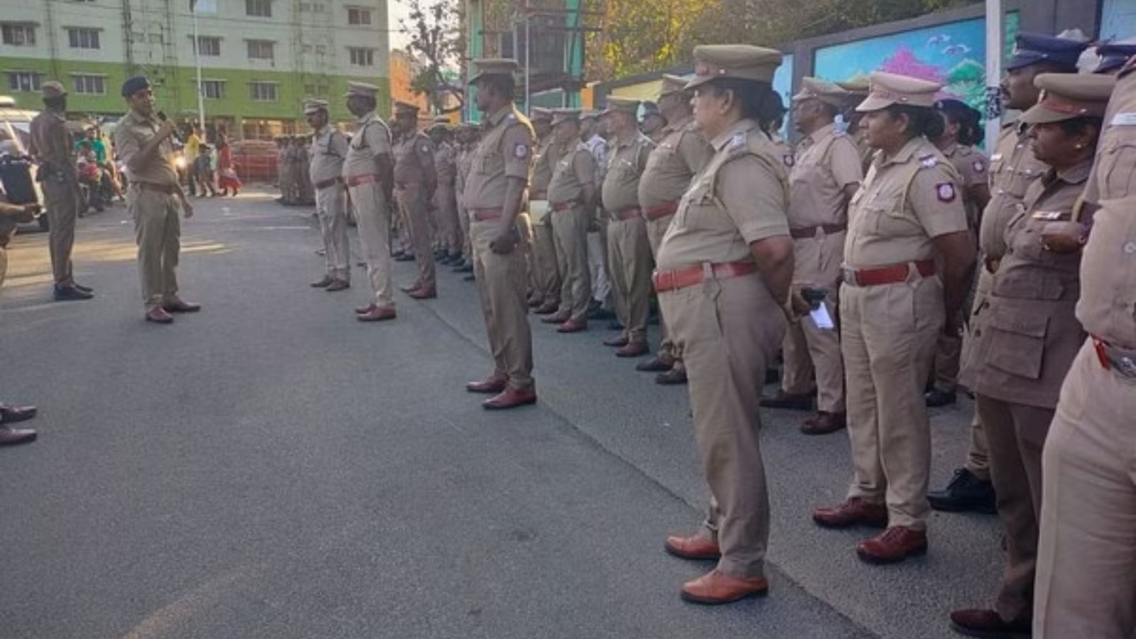 Kaanum Pongal 15 000 Cops 13 Watch Towers Assistance Booths Among   Bharatjodo 26 