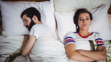marriage boredom signs, reignite marriage spark, recognizing relationship boredom, signs of marriage monotony