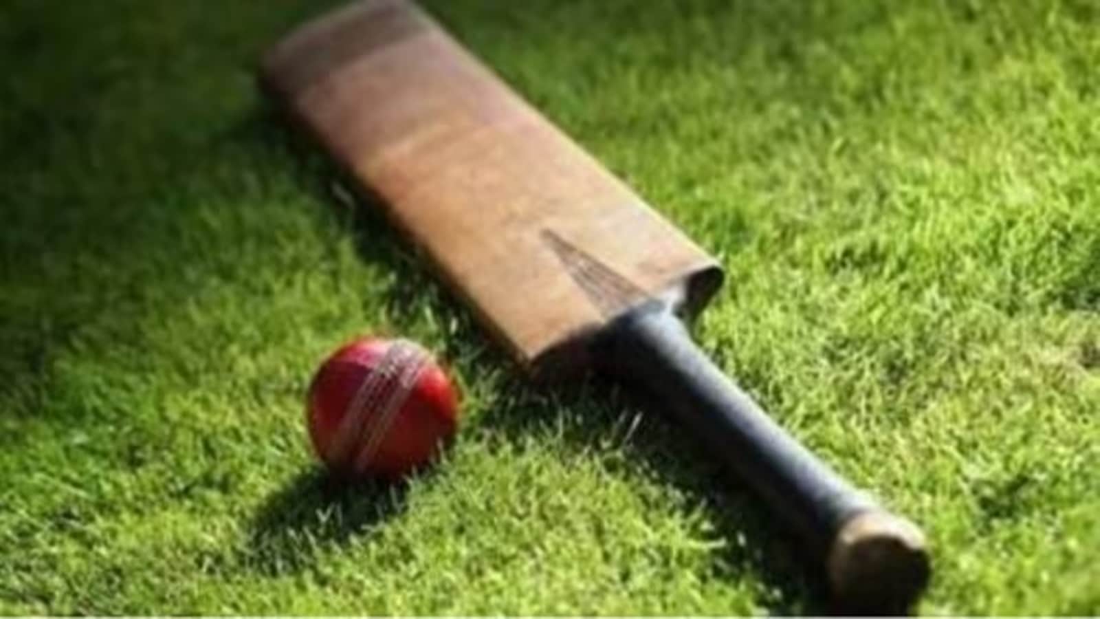 Mumbai 52yrold dies during cricket match after ball hits him in head