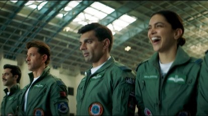 Fighter teaser: Hrithik Roshan, Deepika Padukone share lighthearted moment  before call of duty. Watch video | Bollywood News - The Indian Express