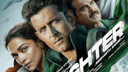 Fighter Review and Release Highlights: Hrithik Roshan-Deepika
