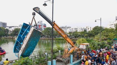 Students feared dead after boat capsized in lake