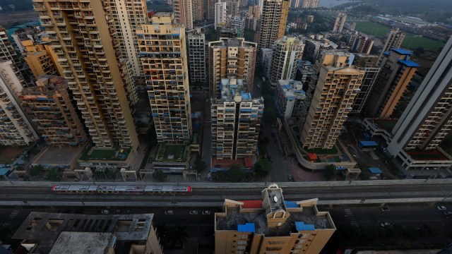 Racing towards completion: Metro lines work on track