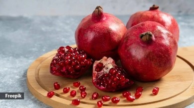 Are 4 tablespoons of pomegranate each day sufficient to lend a hand with weight reduction, hair expansion? Professionals weigh in