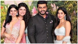 Janhvi Kapoor and Khushi Kapoor with Anshula Kapoor and Arjun Kapoor
