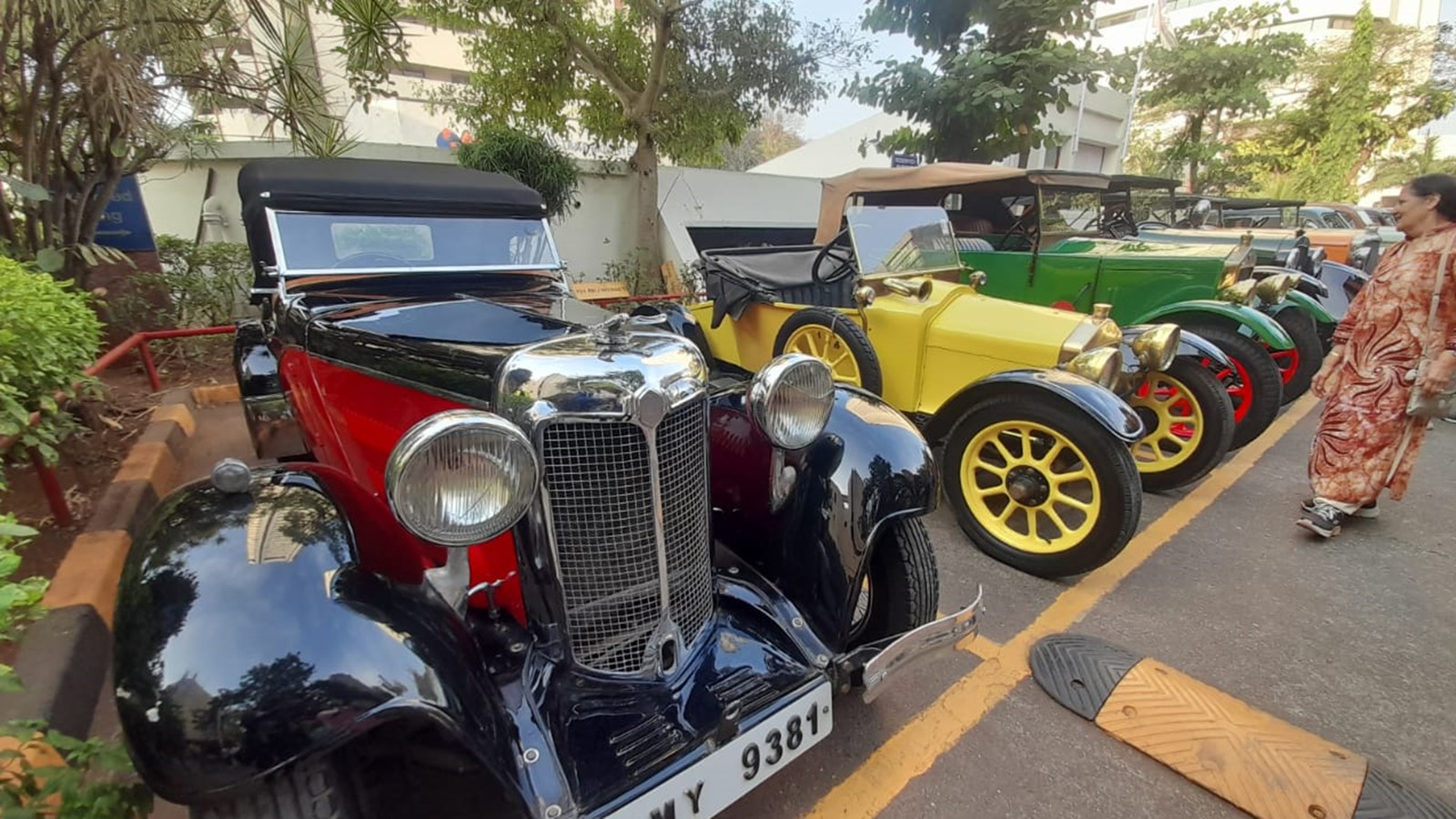 Vintage car rally held in Mumbai | Mumbai News - The Indian Express