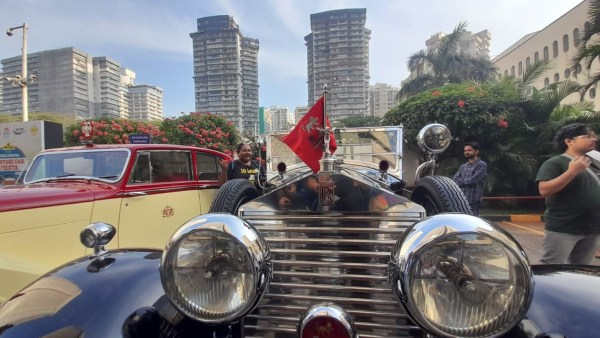 Vintage car rally held in Mumbai | Mumbai News - The Indian Express