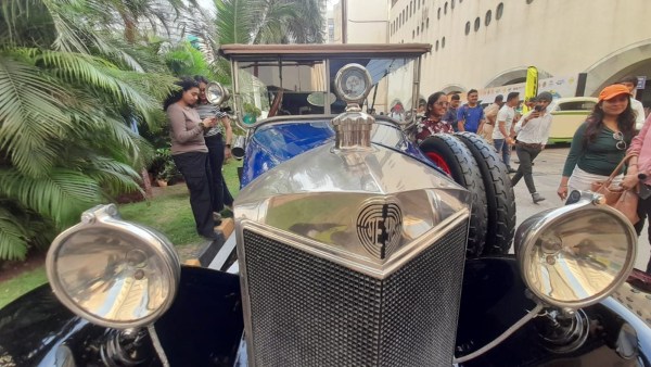 Vintage car rally held in Mumbai | Mumbai News - The Indian Express