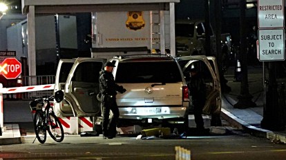 Vehicle crashes into White House gate | World News - The Indian Express