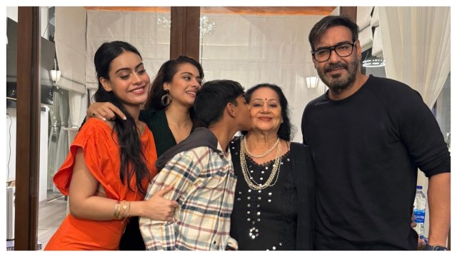 Ajay Devgn’s children Nysa and Yug pose for sweet family picture on his ...