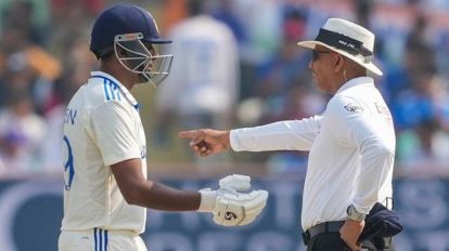 How R Ashwin conceded 5 runs to England while batting in third Test at Rajkot? | Cricket News - The Indian Express